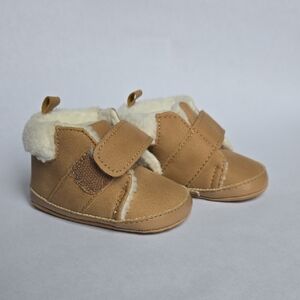 Carter's 0-3mo Tan Sherpa Baby Walker Shoes